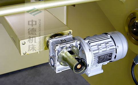 ZDS-1032后檔料減速電機(jī)，質(zhì)量好，模擬運(yùn)算定位速度快.jpg